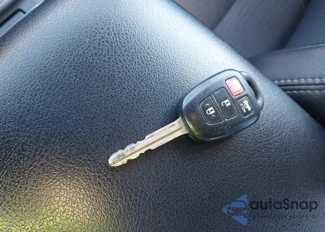 2012 Toyota Camry Se z USA, uszkodzony, nr VIN 4T1BF1FK0CU047124